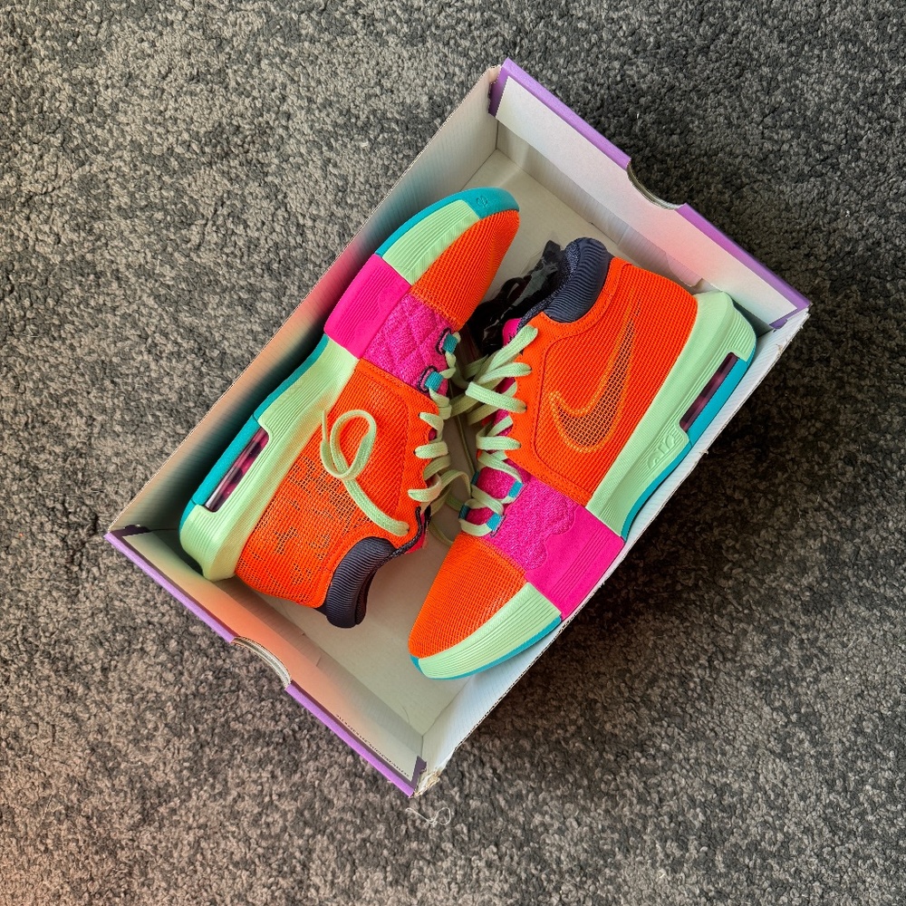 Nike Lebron James Witness Orange Fuchsia Basketball Shoes - Men 12 / Women 10.5
